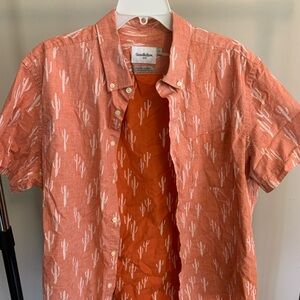 📣‼️ 5 for $50 📣‼️ Goodfellow & Co Men's Coral Cactus Pattern Shirt